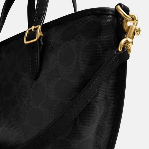 NWT!! Coach Taxi Tote Bag 21 In Signature Canvas - Picture 4 of 12